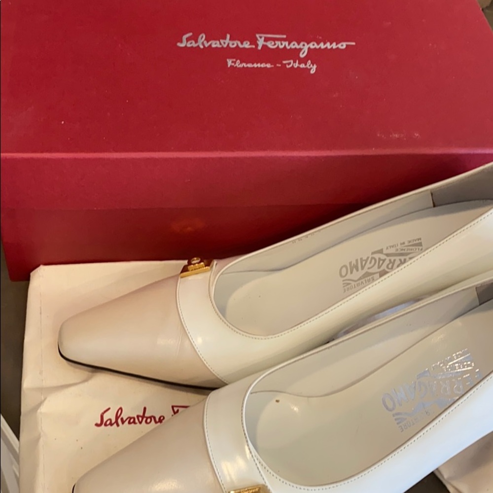 Shoes Ferregamo